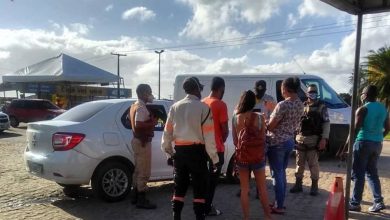 Photo of Veículo fazendo carona coletiva transportando três pessoas de Salvador tentou entrar em Cruz das Amas