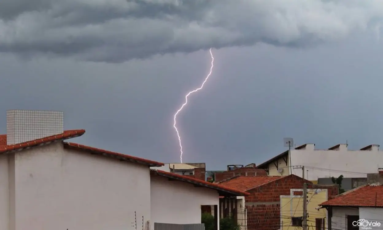 mais-de-800-pessoas-morreram-atingidas-por-raios-no-brasil-nos-ltimos